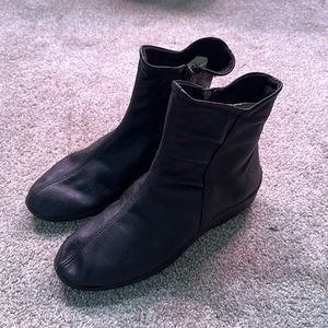 Arcopedicos Luanas - Black Size 10